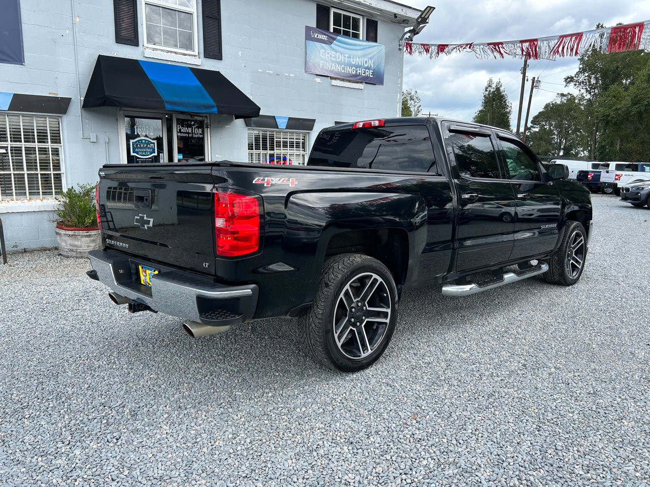 Used 2017 Chevrolet Silverado 1500 LT w/ LPO, Black Pack image 5