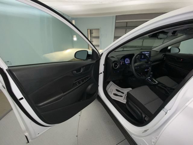 Used 2023 Hyundai Kona SE w/ Cargo Package AWD/4WD image 11
