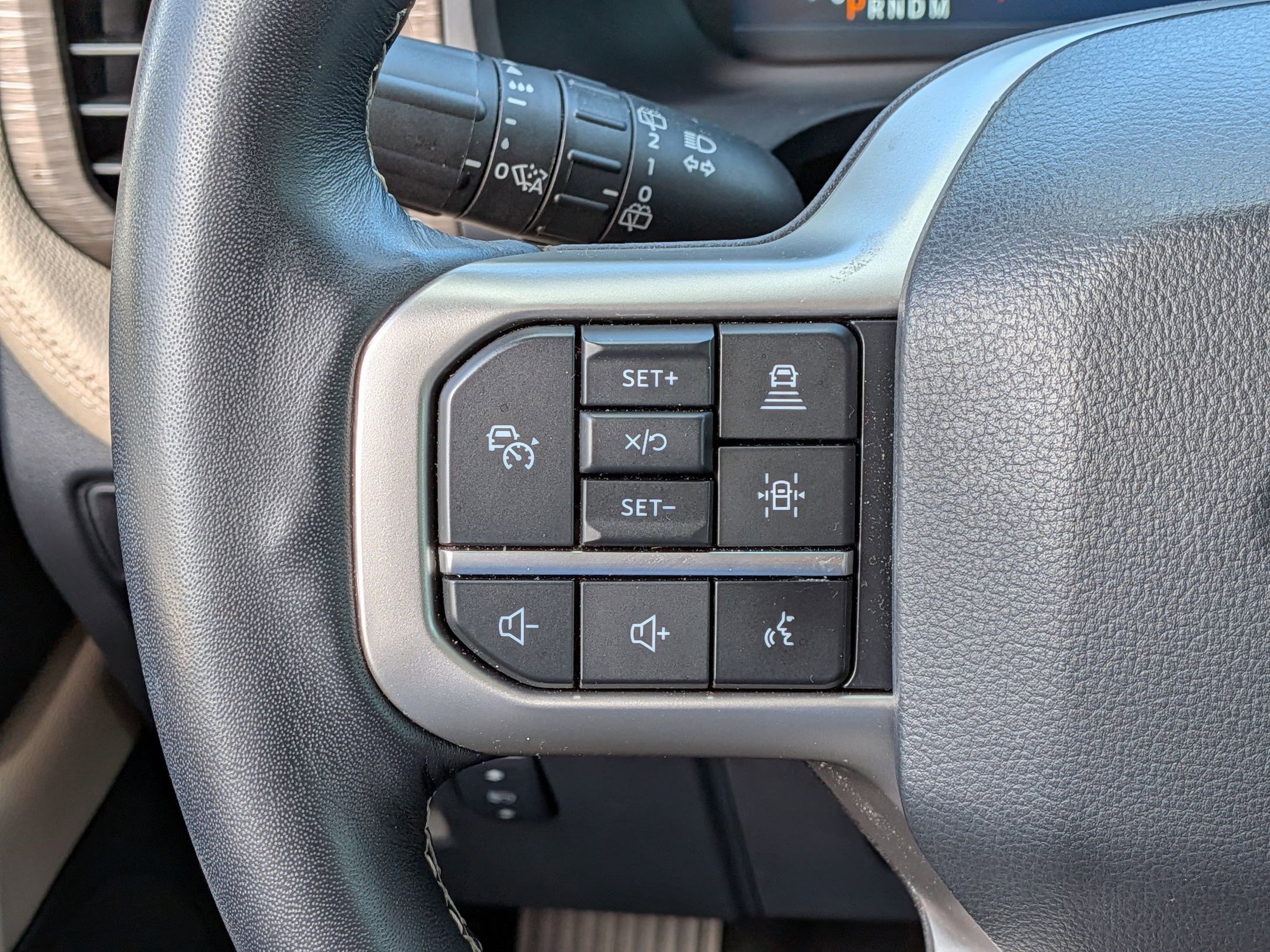 Used 2024 Ford Expedition Limited AWD/4WD image 19