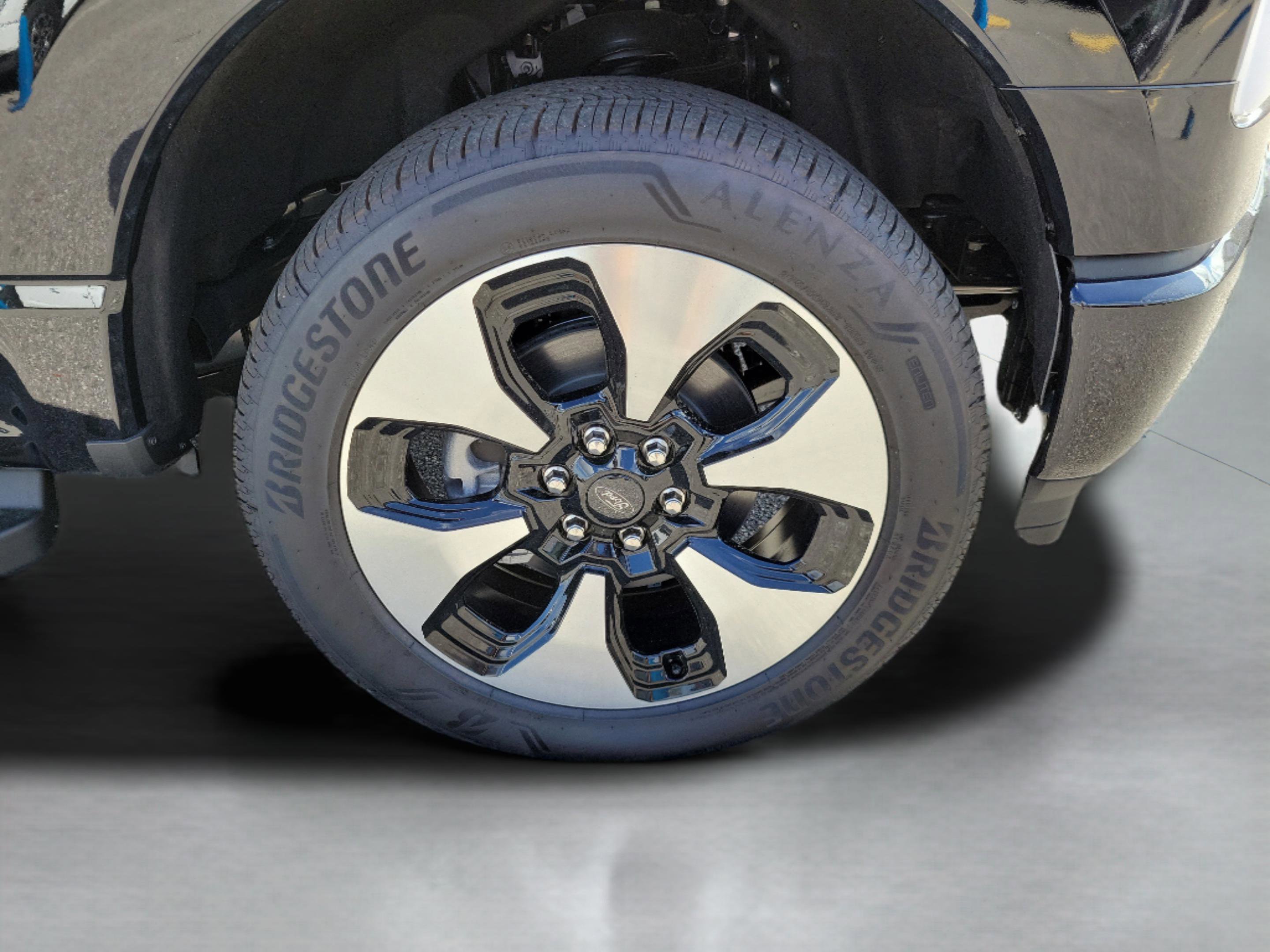New 2025 Ford F150 Lightning Platinum image 7