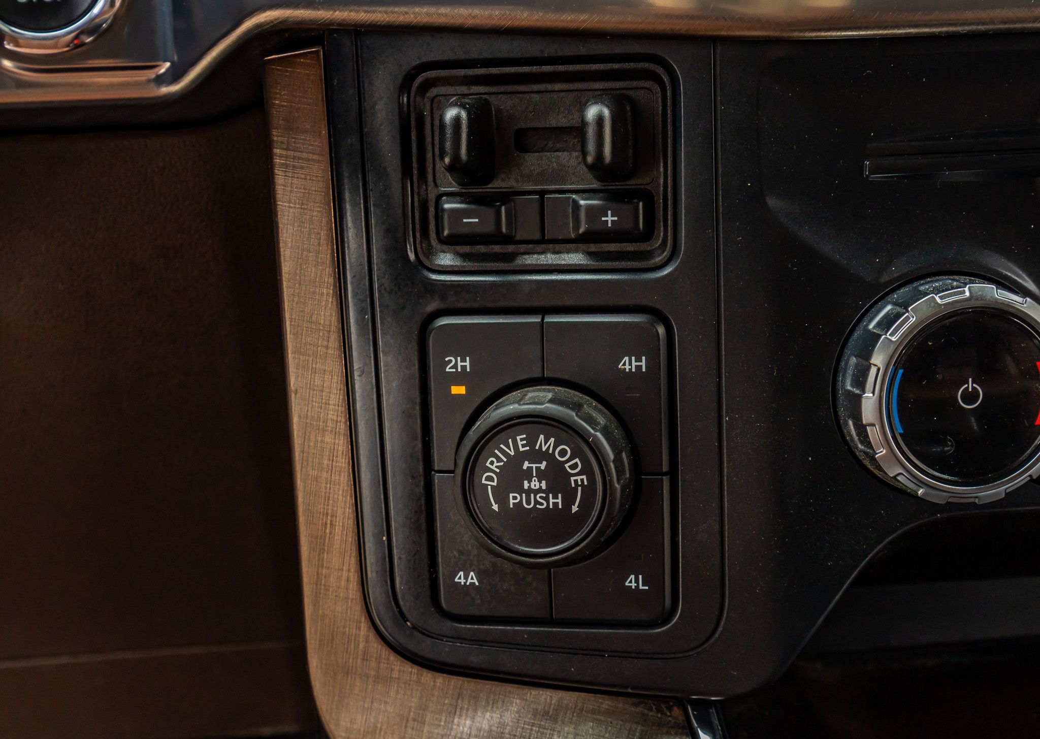 Used 2024 Ford F150 King Ranch w/ FX4 Off-Road Package AWD/4WD image 24