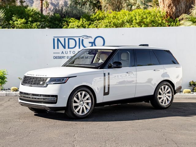 Used 2023 Land Rover Range Rover SE image 1
