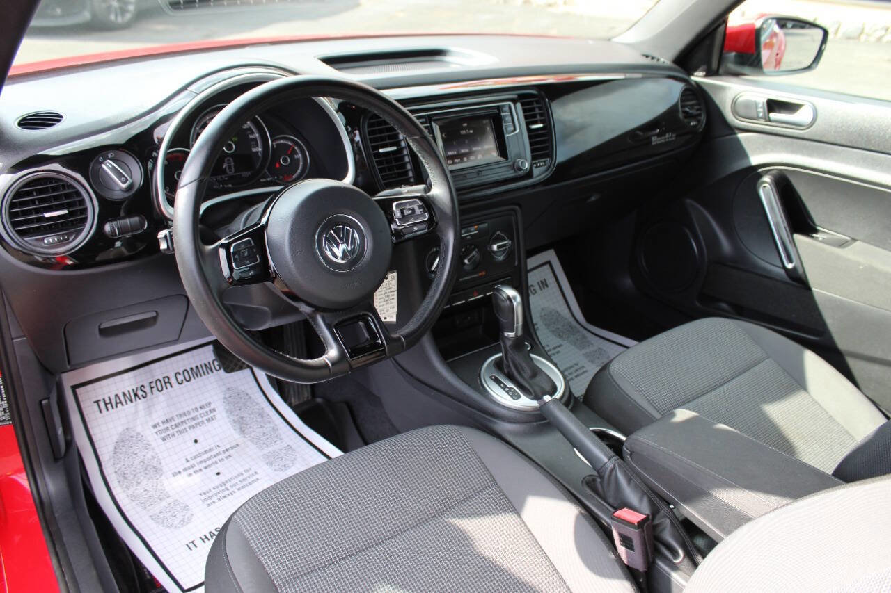 Used 2019 Volkswagen Beetle 2.0T S image 14