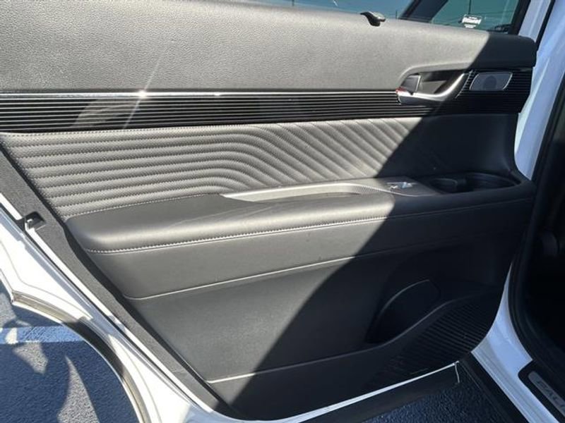 Used 2024 Hyundai Palisade Calligraphy AWD/4WD image 22