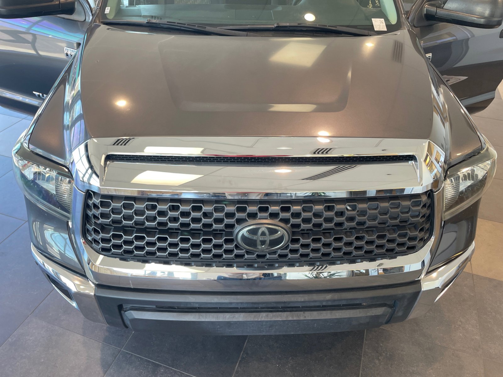 Used 2019 Toyota Tundra SR5 w/ SR5 Convenience Package image 23