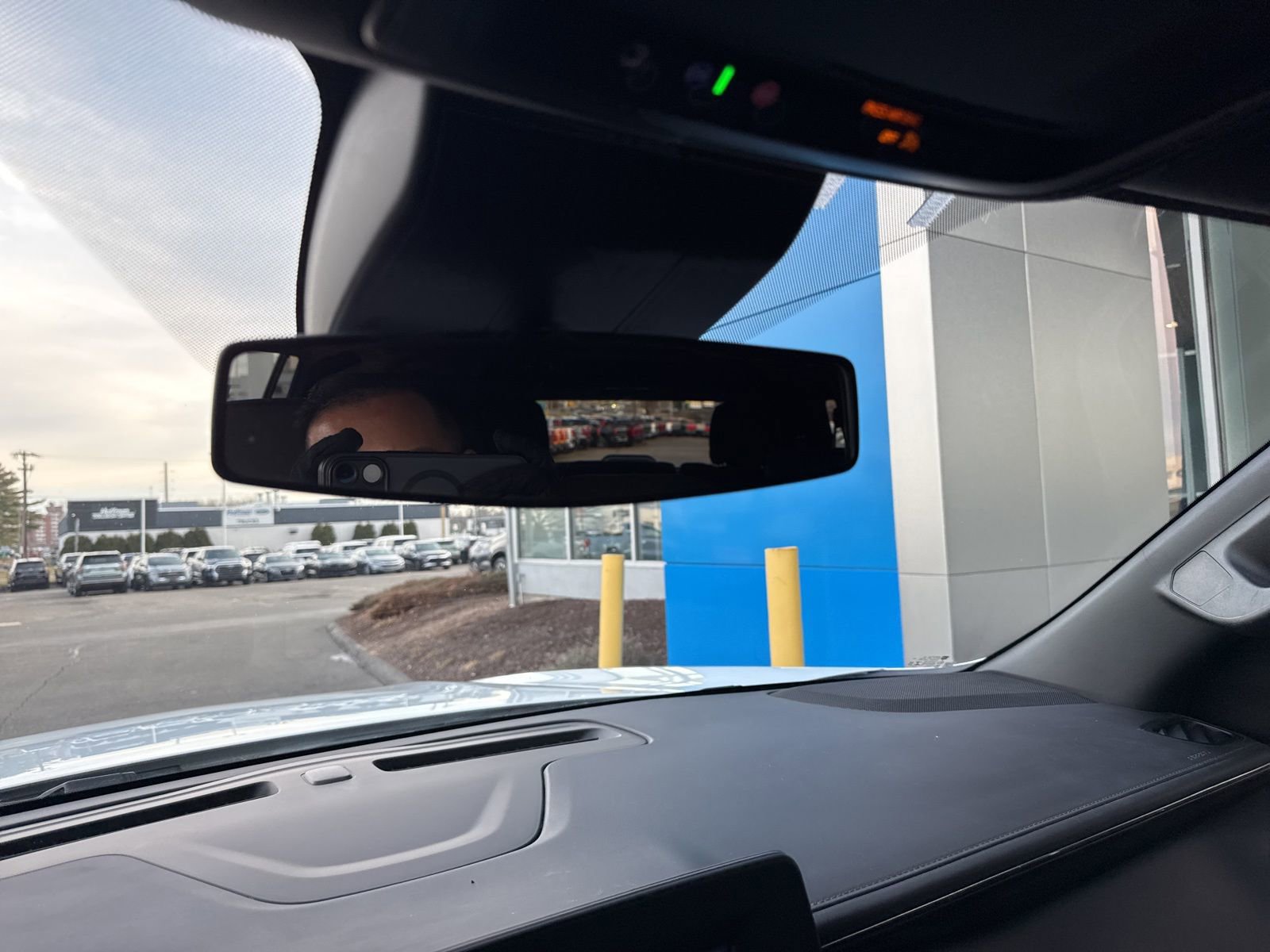 Used 2023 Chevrolet Suburban LS image 30