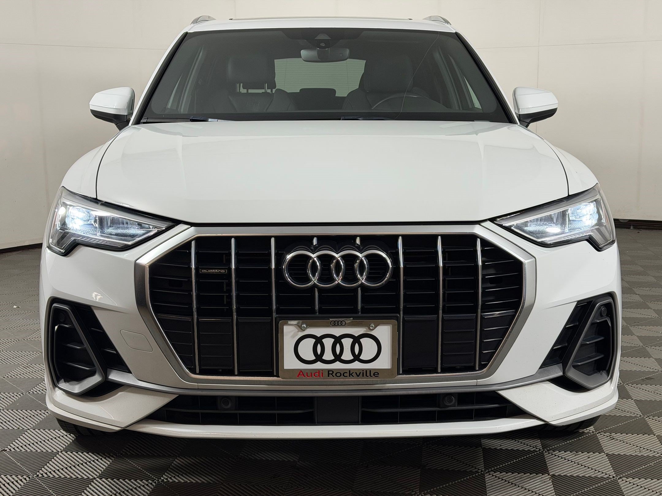 Used 2020 Audi Q3 2.0T Premium Plus AWD/4WD image 6