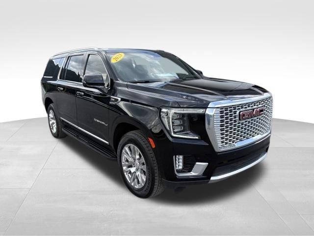 Used 2023 GMC Yukon XL Denali AWD/4WD image 8