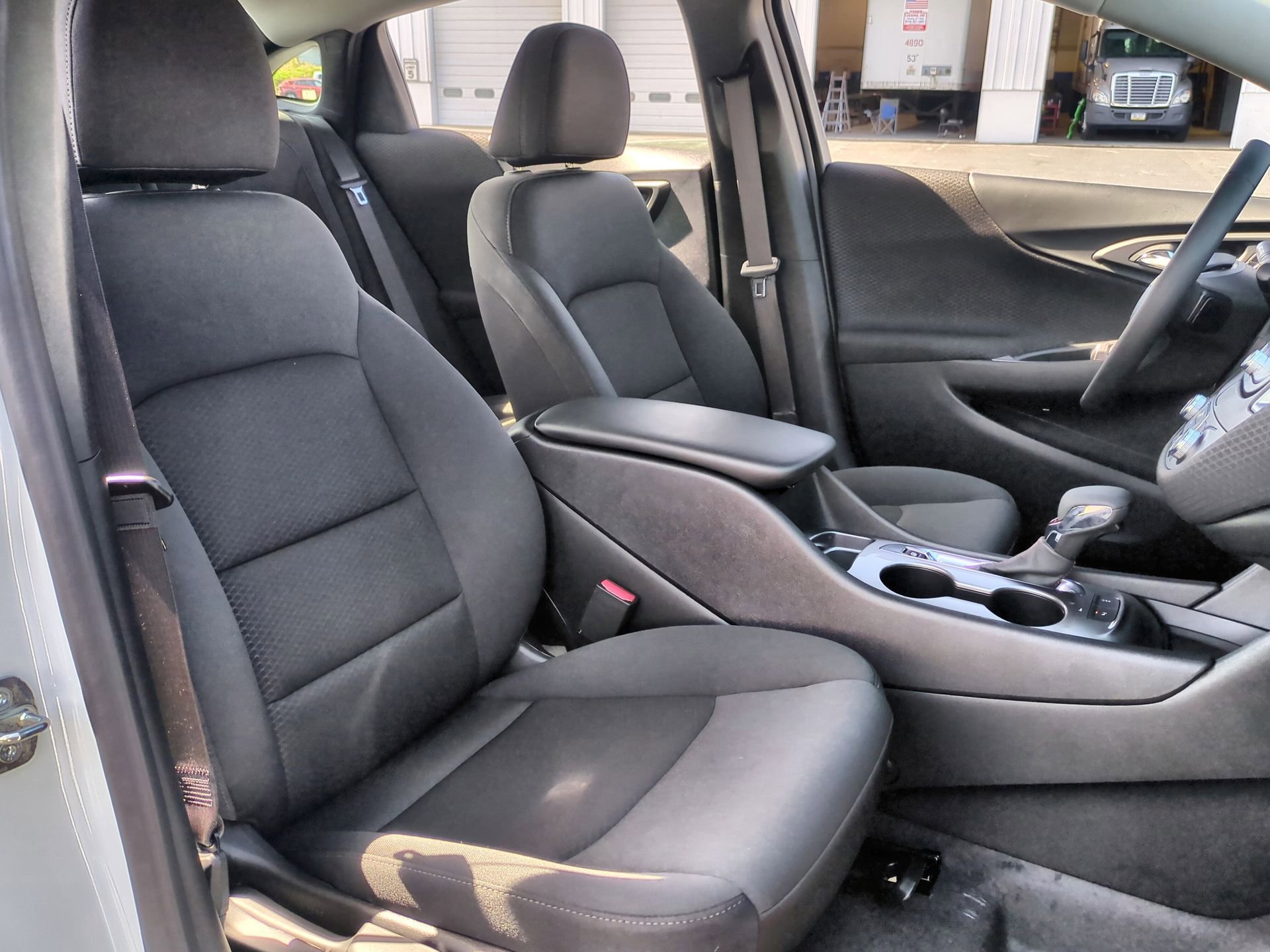 Used 2024 Chevrolet Malibu RS w/ LPO, Floor Liner Package FWD image 28