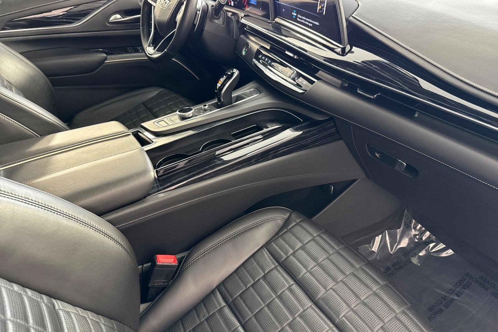 Used 2023 Cadillac Escalade ESV V AWD/4WD image 33