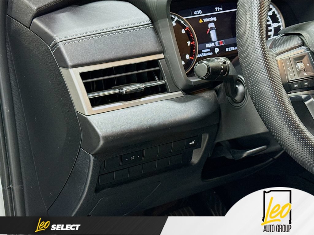 Used 2022 Mitsubishi Outlander SEL AWD/4WD image 12