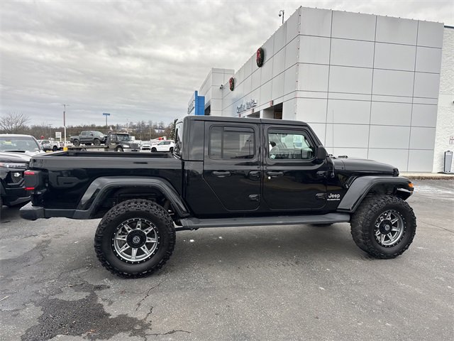 Used 2022 Jeep Gladiator Overland w/ Popular Equipment Package image 3