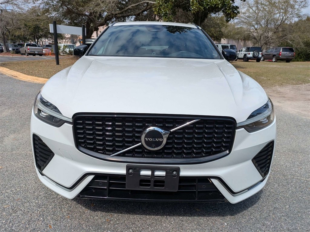 Used 2023 Volvo XC60 B5 Plus image 9