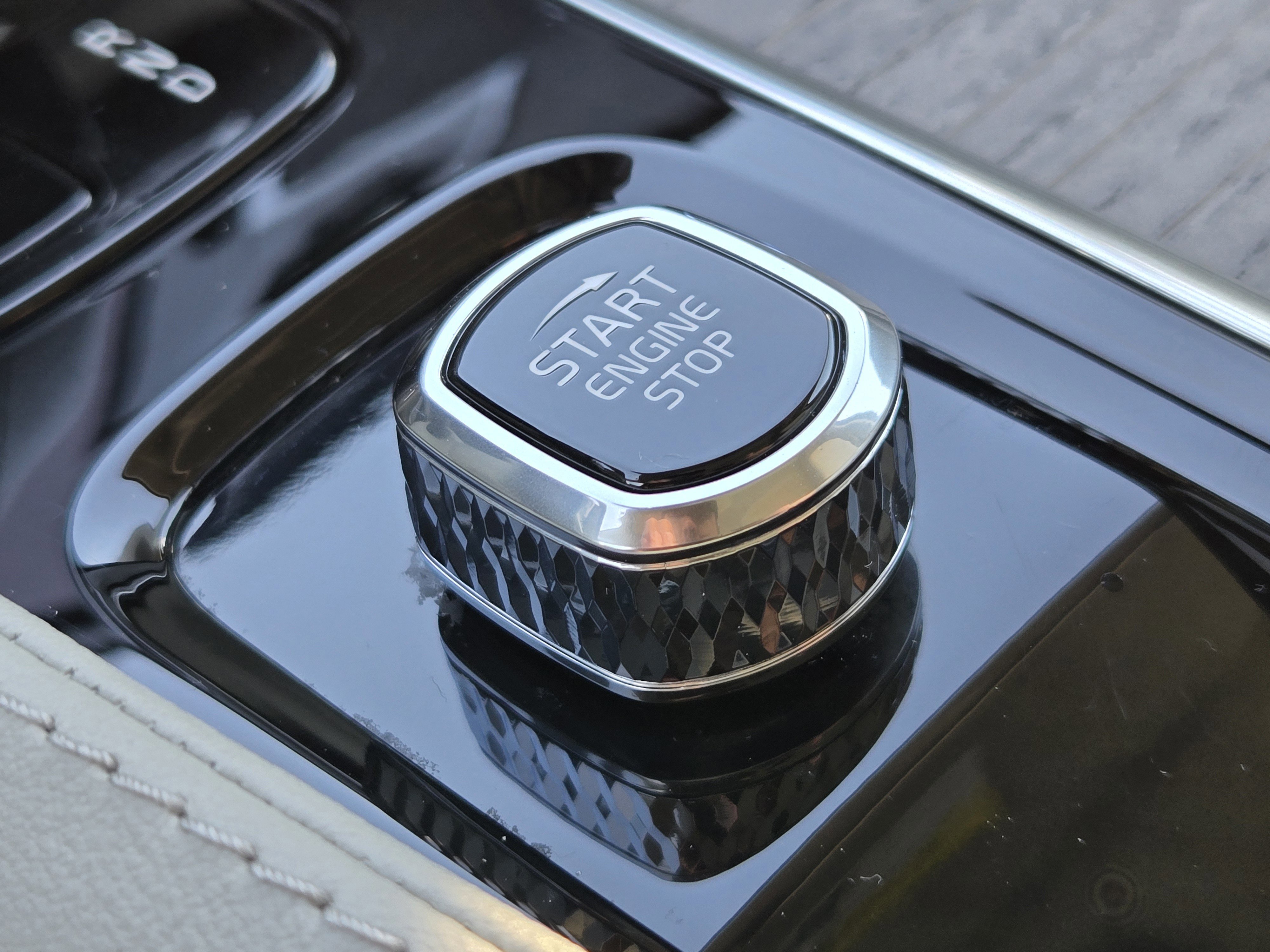 Used 2023 Volvo XC90 T8 Core w/ Protection Package Premier image 22