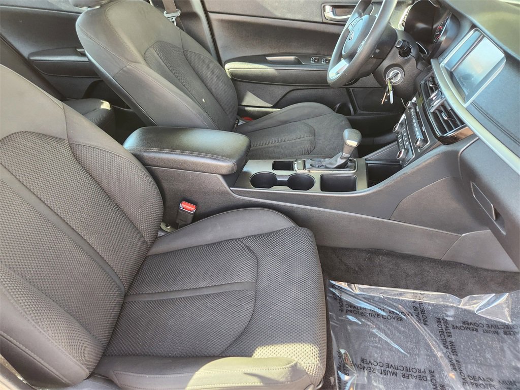 Used 2020 Kia Optima LX image 24