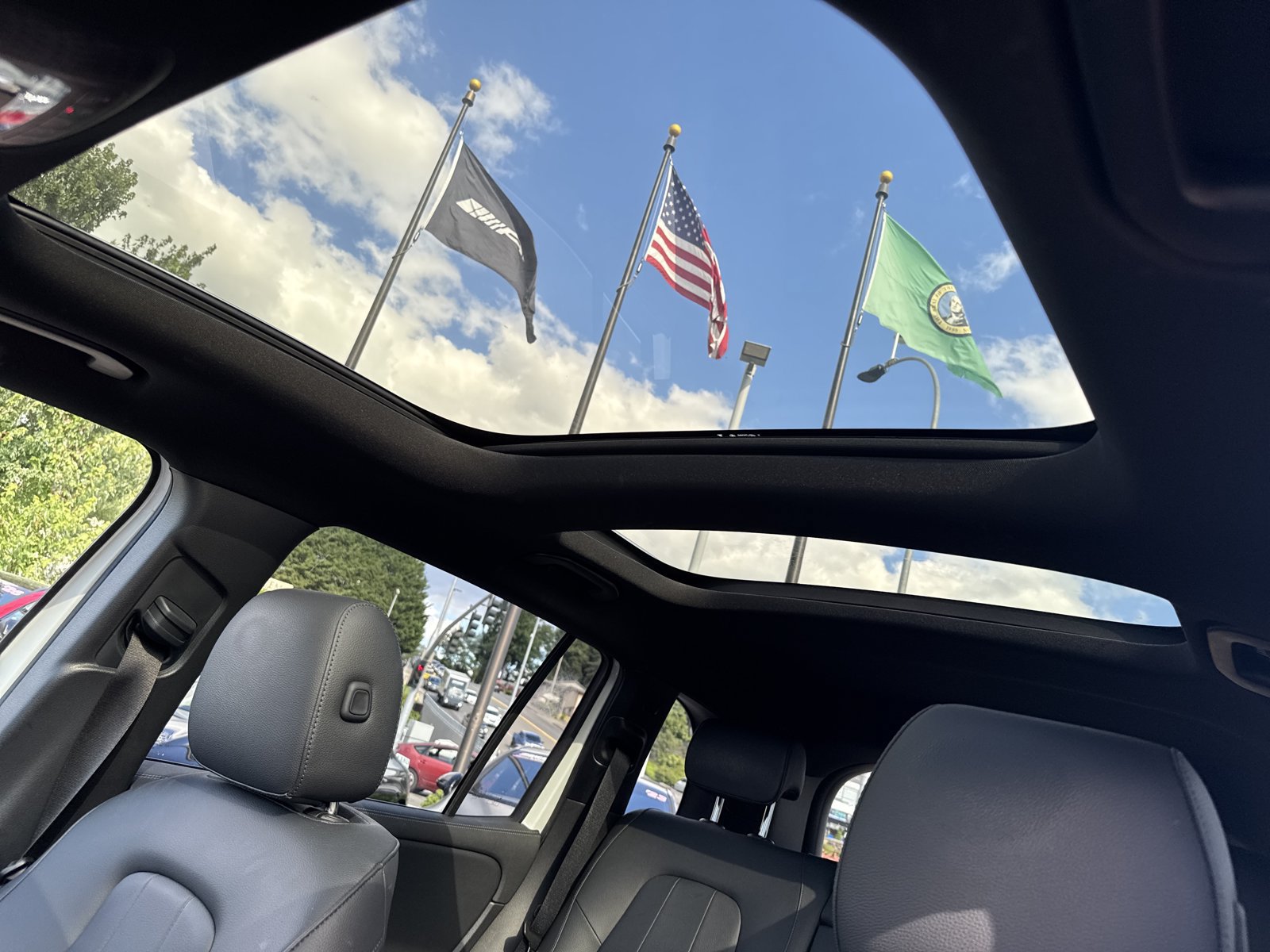 Certified 2023 Mercedes-Benz EQB 300 4MATIC image 21