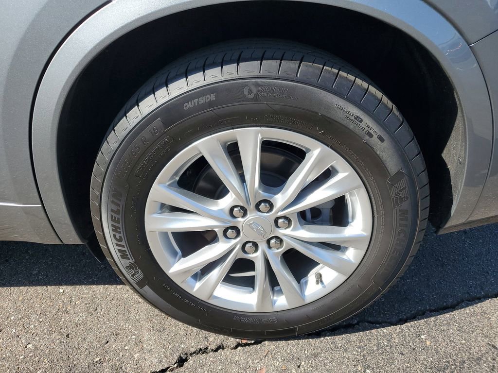 Used 2024 Cadillac XT6 Luxury w/ LPO, Floor Liner Package FWD image 29