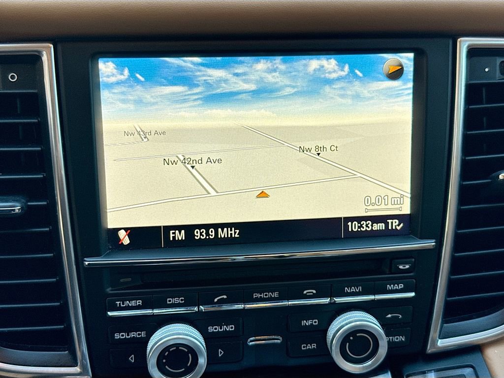 Used 2011 Porsche Panamera 4S image 14
