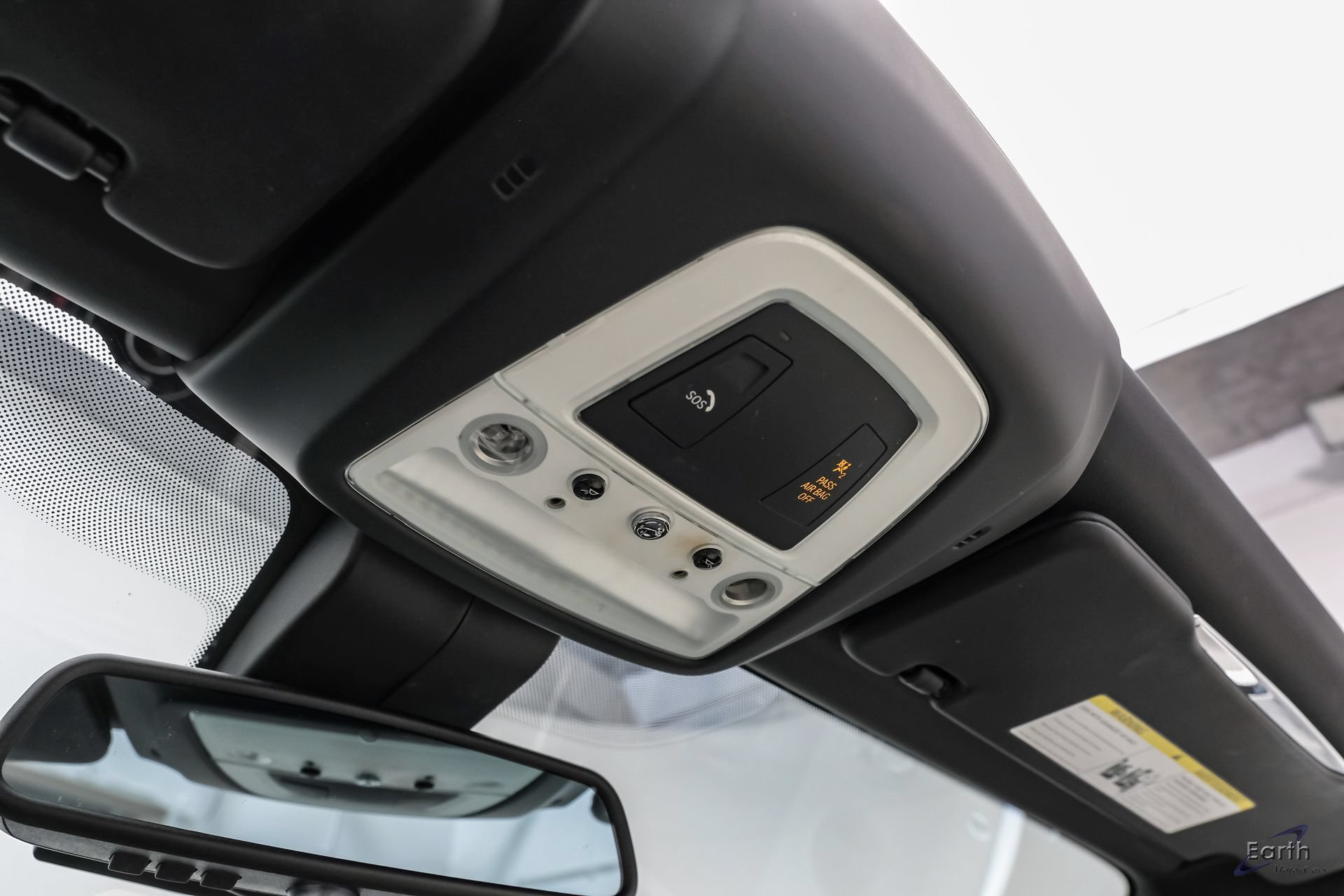 Used 2017 Rolls-Royce Dawn RWD image 45