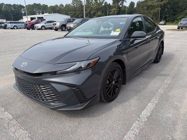 Used 2025 Toyota Camry SE