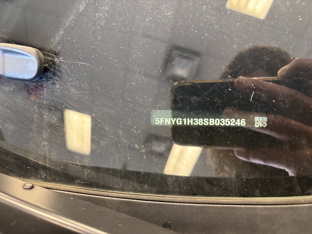 Used 2025 Honda Pilot Sport image 3