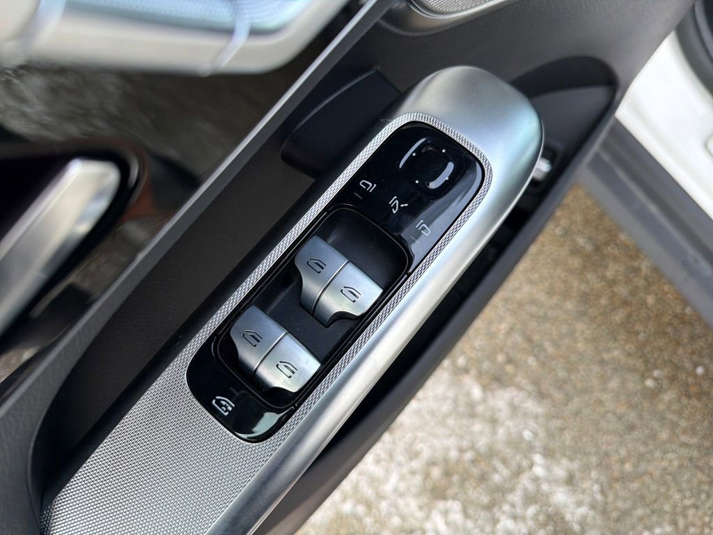 Certified 2025 Mercedes-Benz GLC 350e image 12