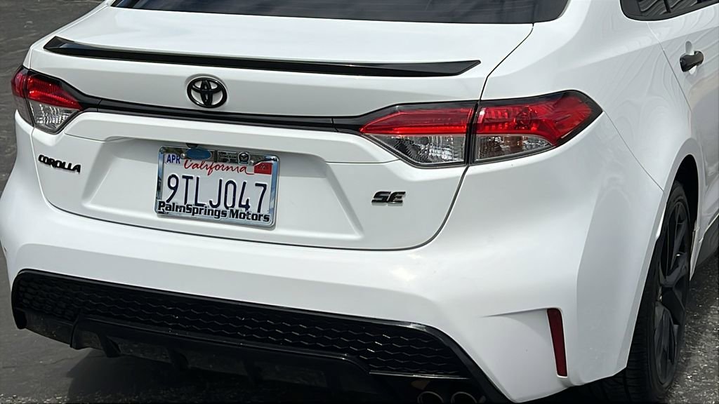 Used 2022 Toyota Corolla SE w/ Carpet Mat Package (TMS) FWD image 6