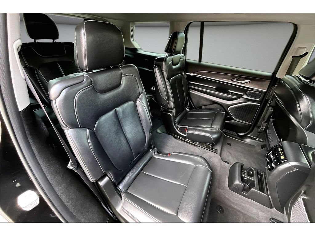 Certified 2022 Jeep Grand Cherokee L Limited AWD/4WD image 42