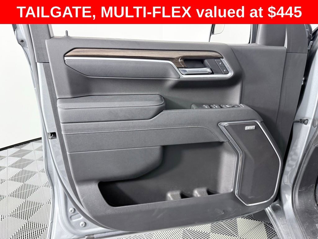 Used 2025 Chevrolet Silverado 1500 RST w/ Convenience Package II image 8