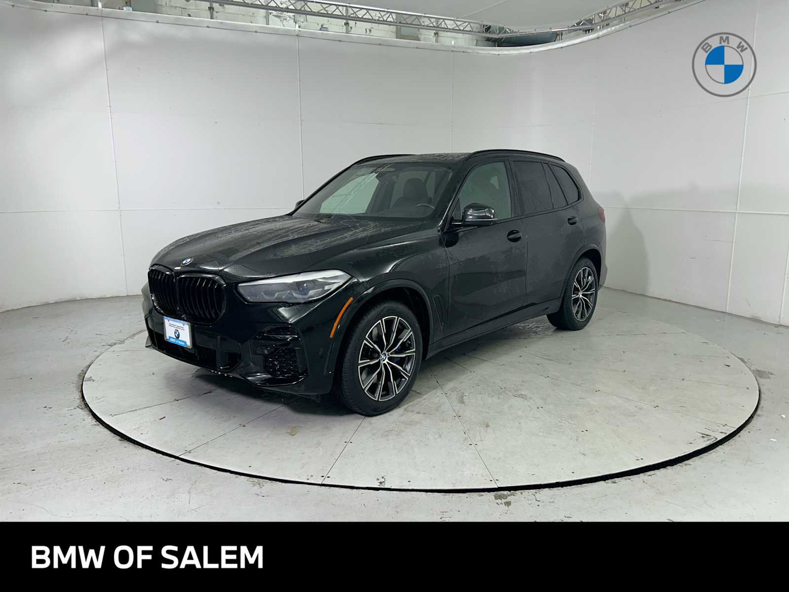 Used 2022 BMW X5 xDrive40i w/ M Sport Package