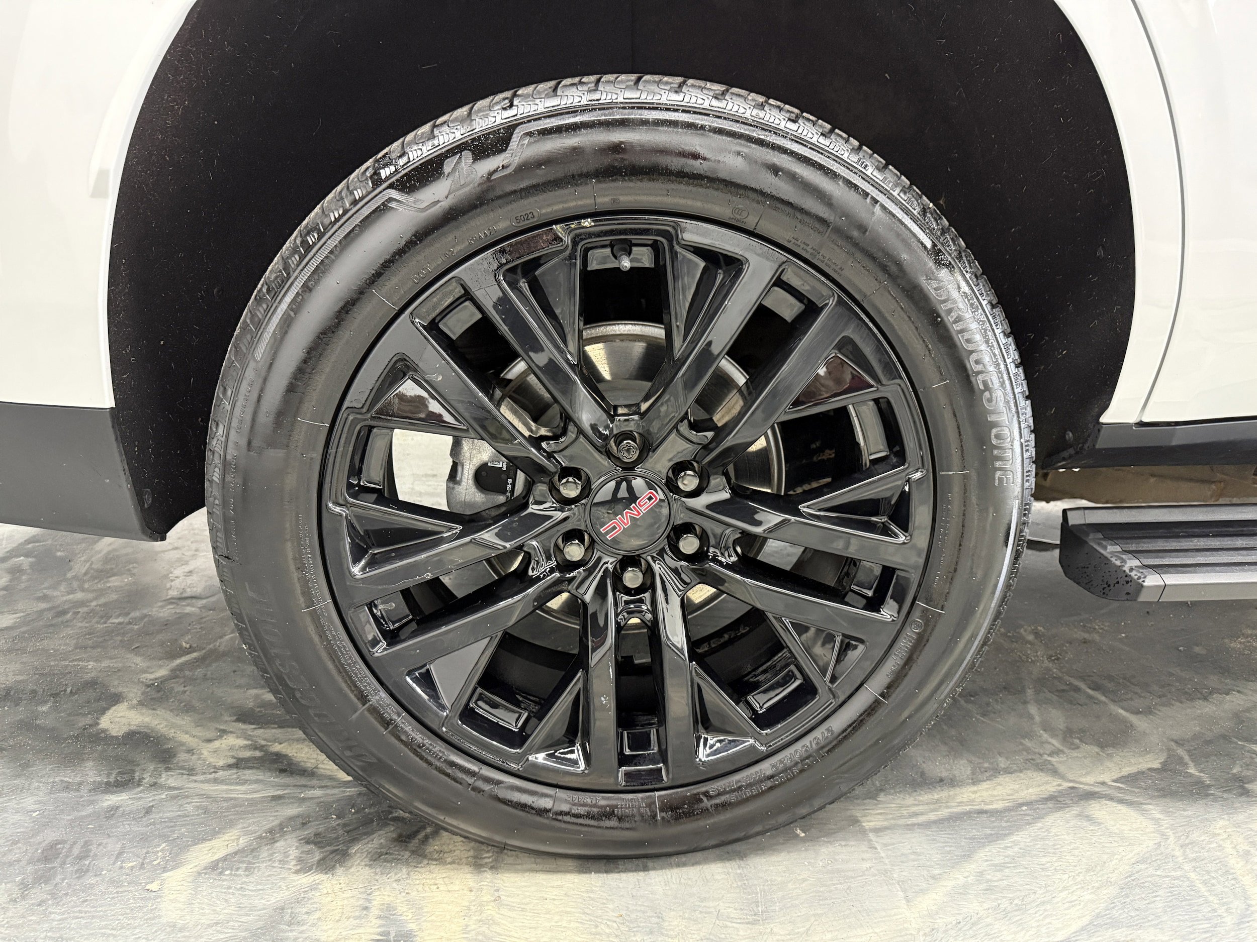 Used 2024 GMC Yukon Denali AWD/4WD image 36