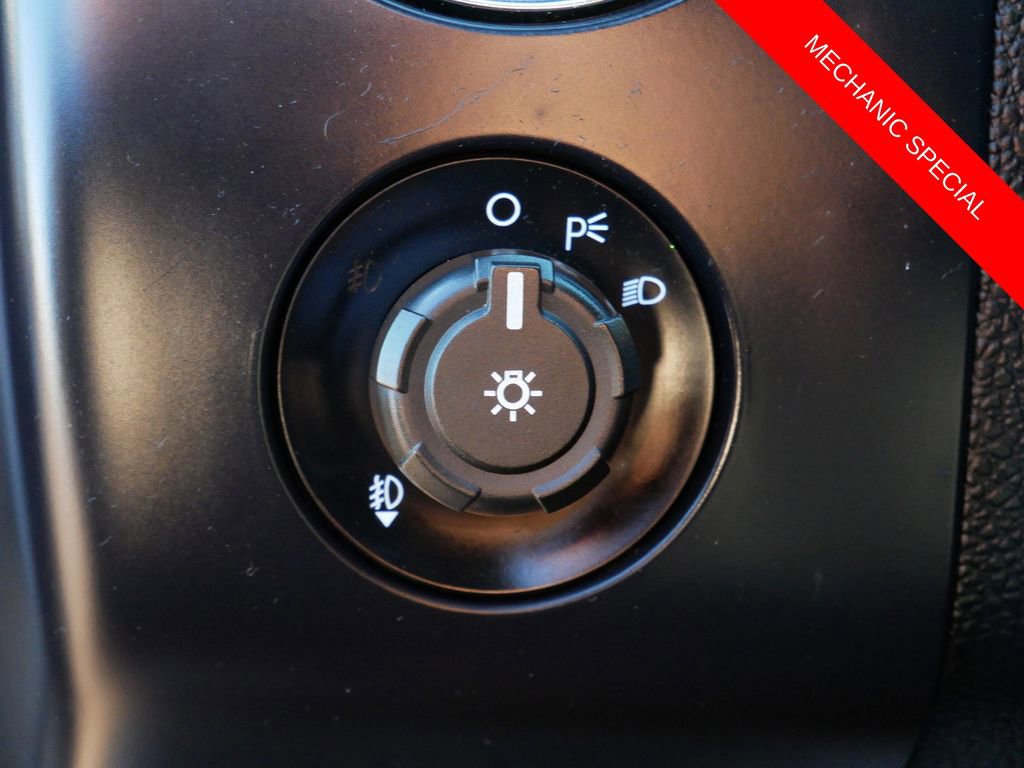 Used 2016 Ford Expedition XL w/ SSV Upgrade Package image 17