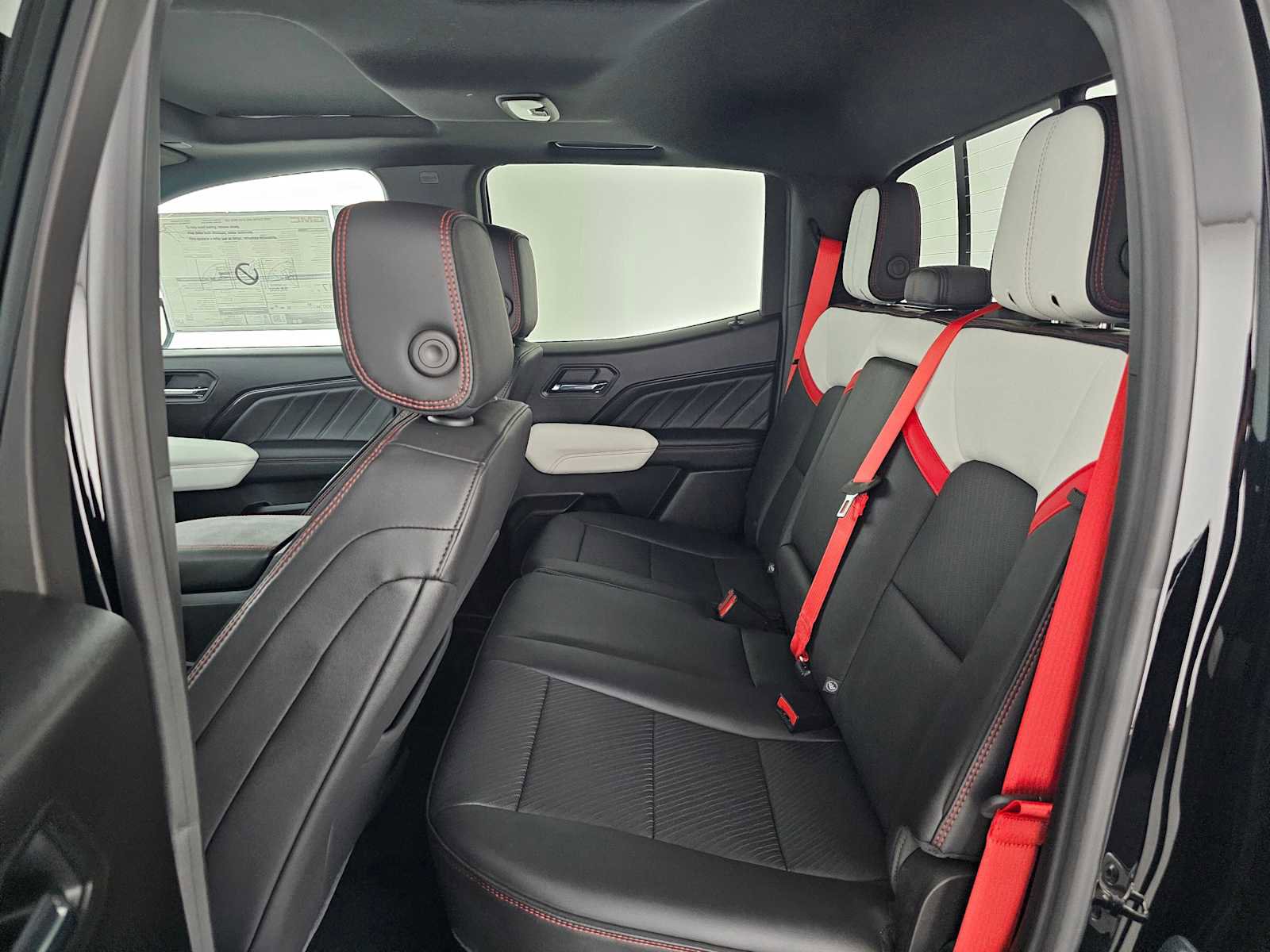 New 2026 GMC Canyon AT4X w/ Off-Road Front Bumper Package AWD/4WD image 17