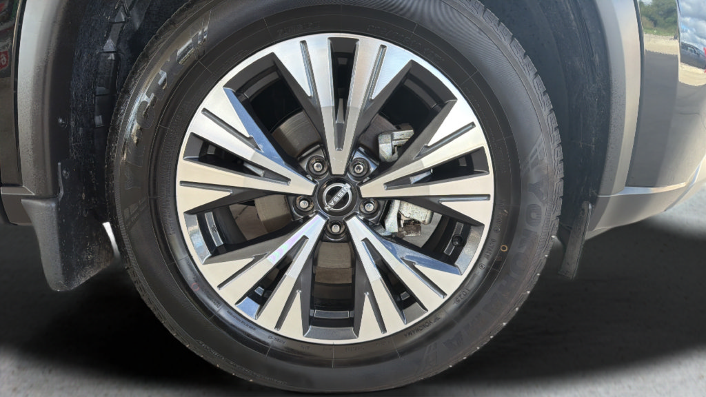 Certified 2023 Nissan Rogue SV AWD/4WD image 23