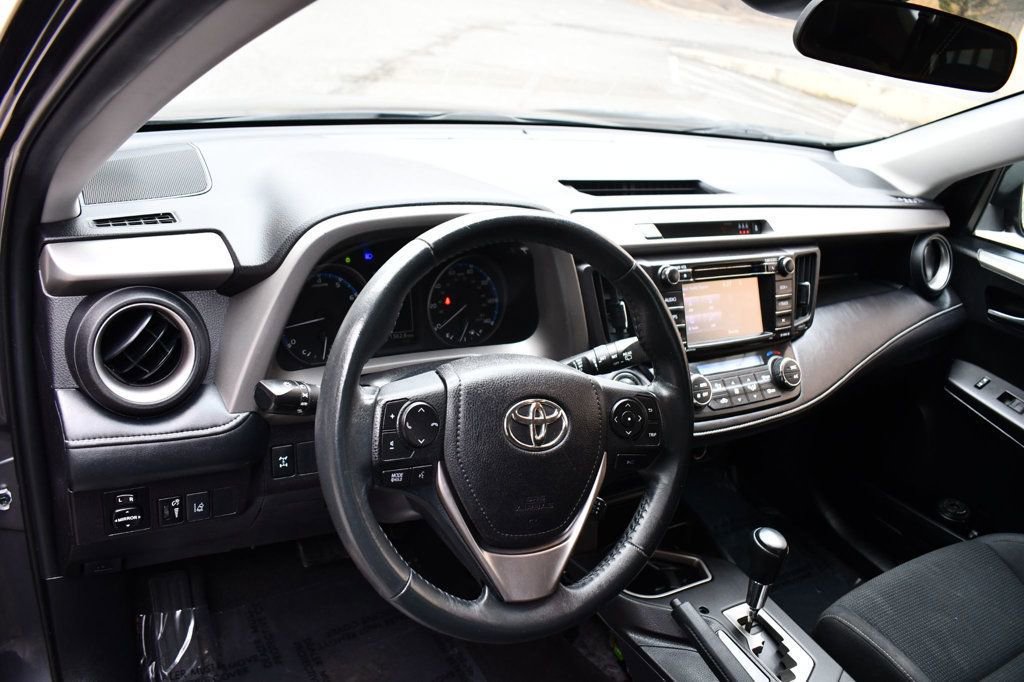 Used 2018 Toyota RAV4 XLE w/ Plus Extra Value Package image 33