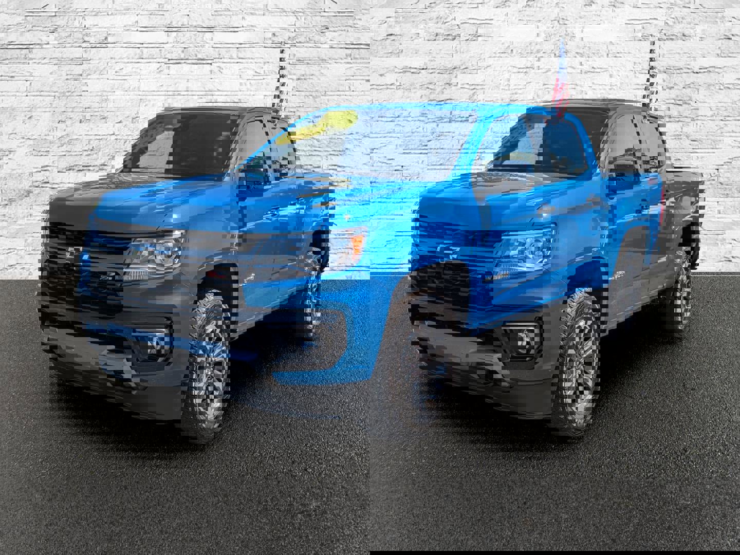 Used 2022 Chevrolet Colorado Z71 w/ Safety Package image 2