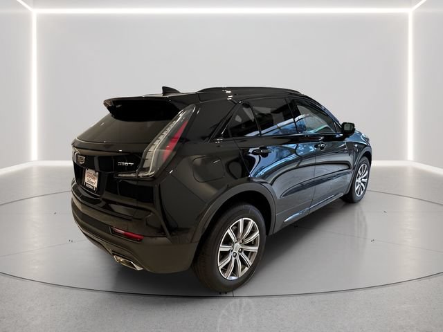 Used 2023 Cadillac XT4 Sport w/ Cold Weather Package AWD/4WD image 28