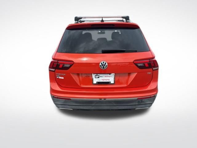 Used 2018 Volkswagen Tiguan SEL FWD image 4