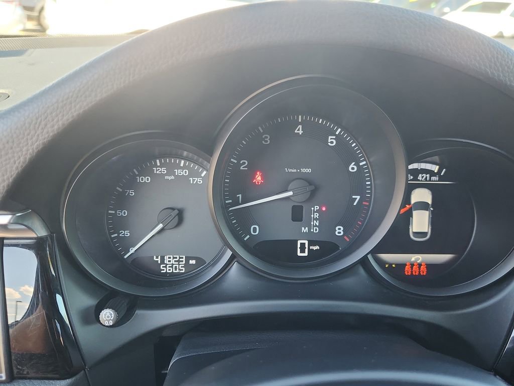 Used 2024 Porsche Macan AWD/4WD image 21