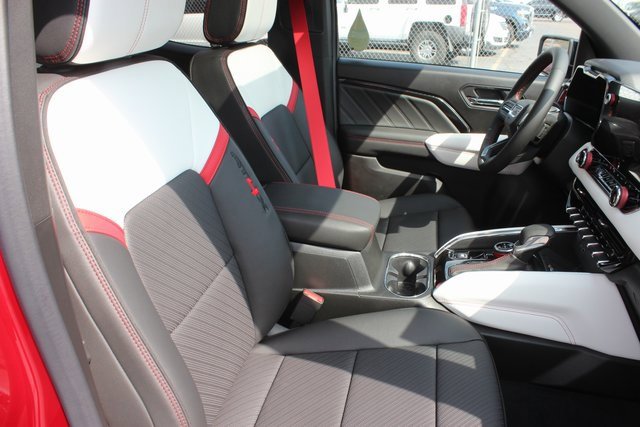 New 2026 GMC Canyon AT4X image 30