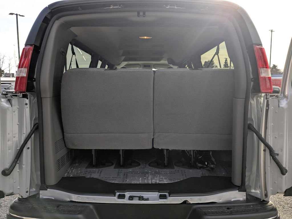 New 2025 GMC Savana 3500 LT w/ LT Preferred Equipment Group image 29