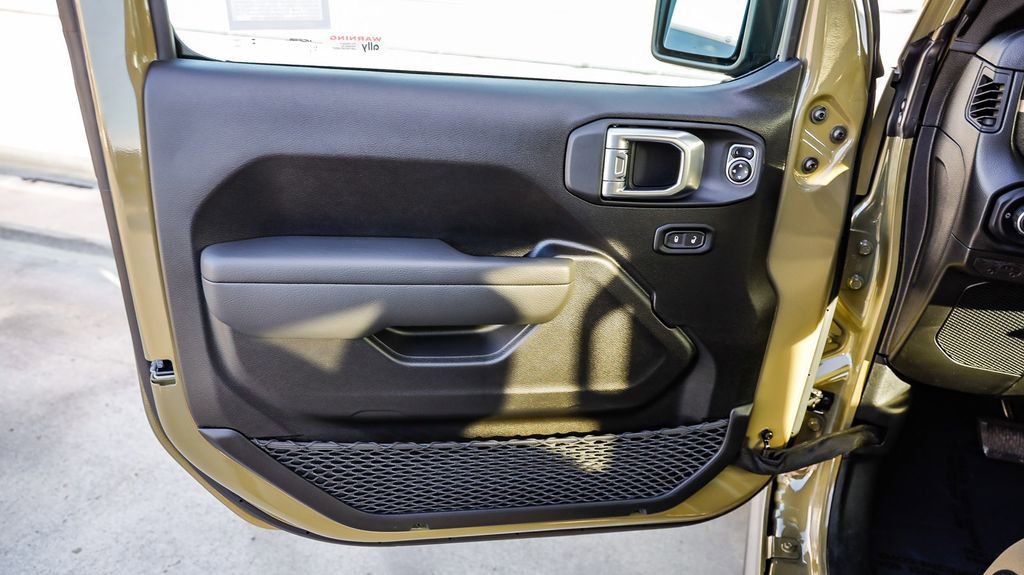 New 2026 Jeep Wrangler Unlimited Sport image 25