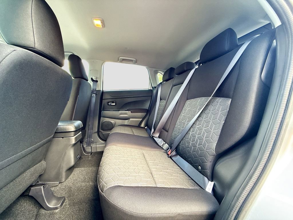 Used 2025 Mitsubishi Outlander Sport LE image 25