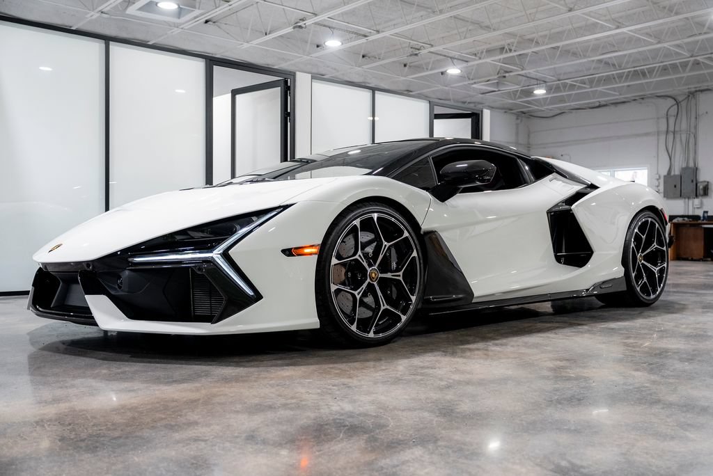 Used 2025 Lamborghini Revuelto AWD/4WD image 23