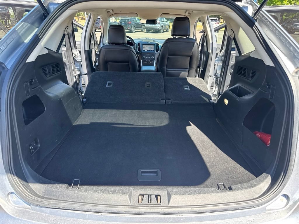 Used 2020 Ford Edge SEL AWD/4WD image 16