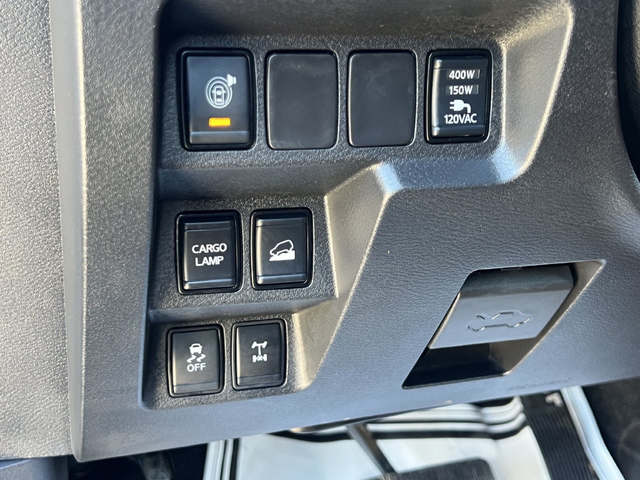 Used 2024 Nissan Frontier PRO-4X w/ Pro Convenience Package AWD/4WD image 16