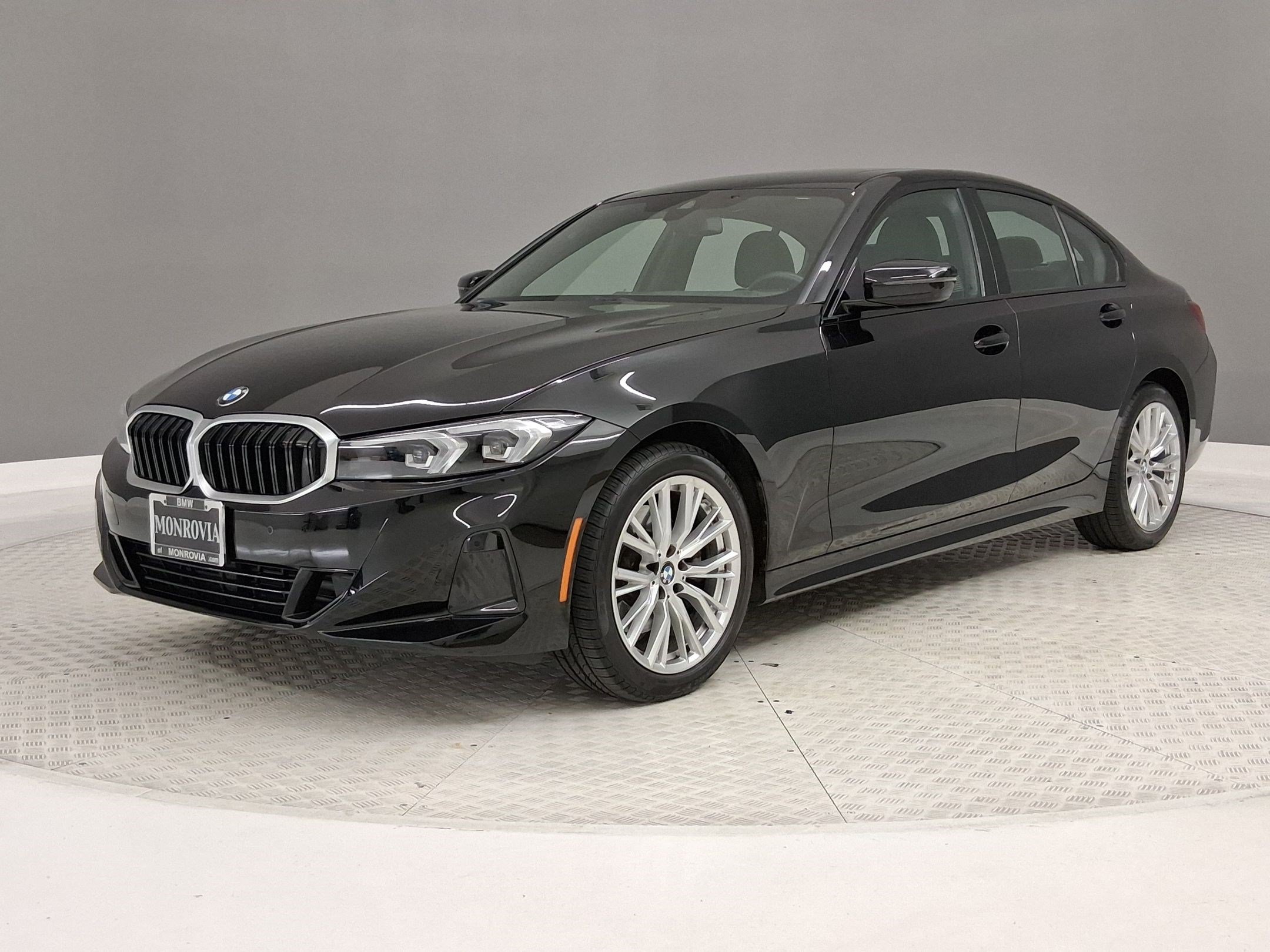 Used 2023 BMW 330i Sedan w/ Premium Package RWD image 35