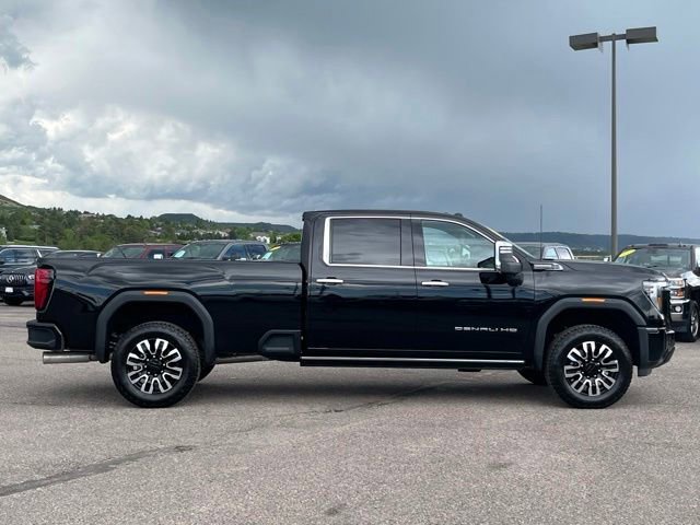 Used 2026 GMC Sierra 2500 Denali Ultimate w/ LPO, Black Badging Package AWD/4WD image 6
