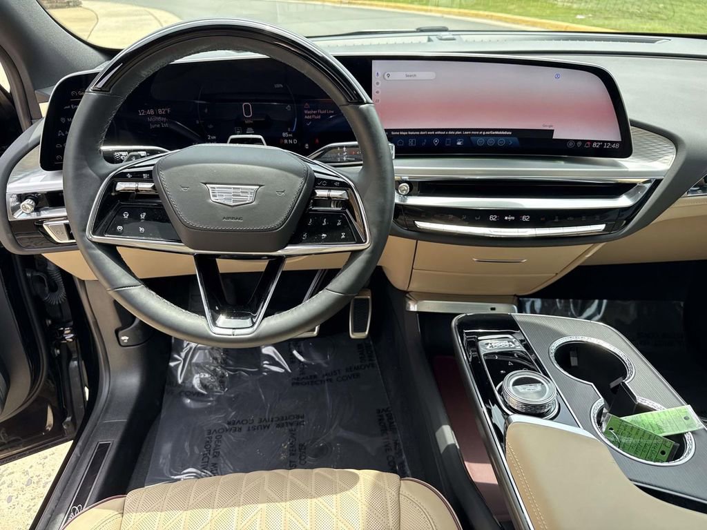 Used 2025 Cadillac Lyriq Sport w/ Nappa Leather Package AWD/4WD image 31