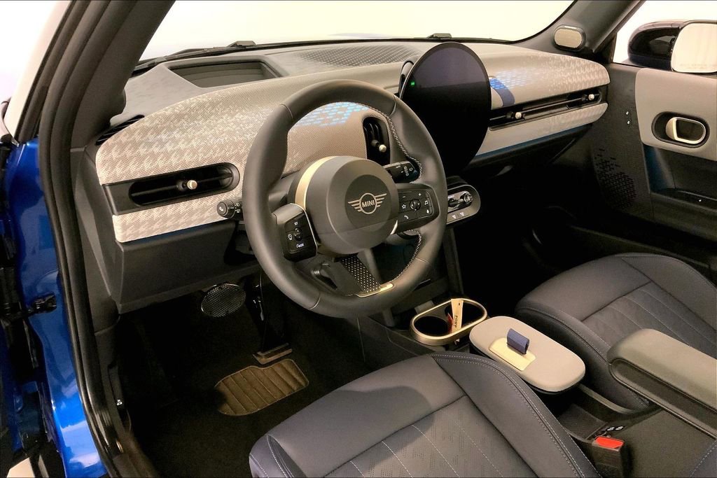 Used 2025 MINI Cooper S image 21